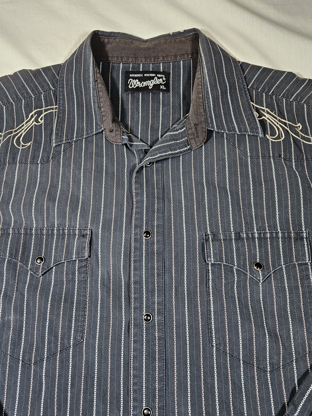 Wrangler Men's Authentic Western Shirt XL Black Pearl Snap Embroidered Striped